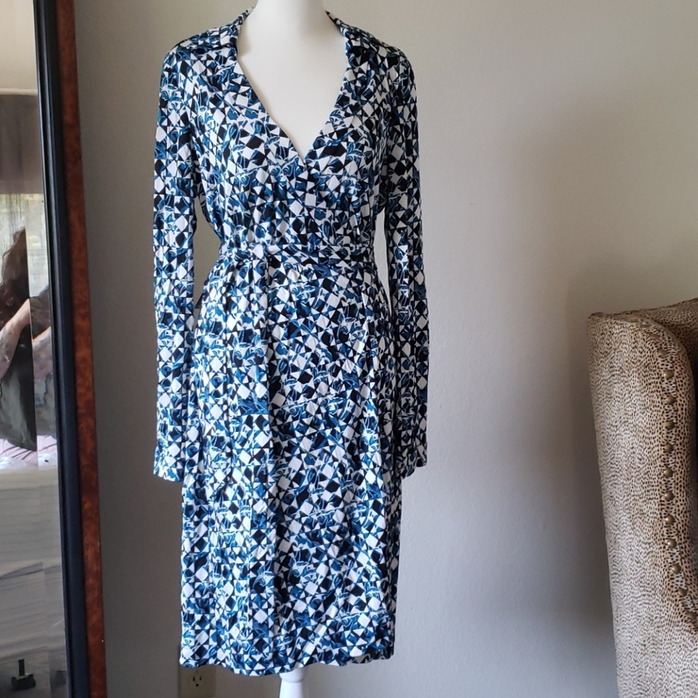 Diane von Furstenberg New Jeanne Two Wrap Silk Dre